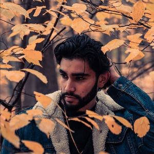 Meet your Posher, Seena